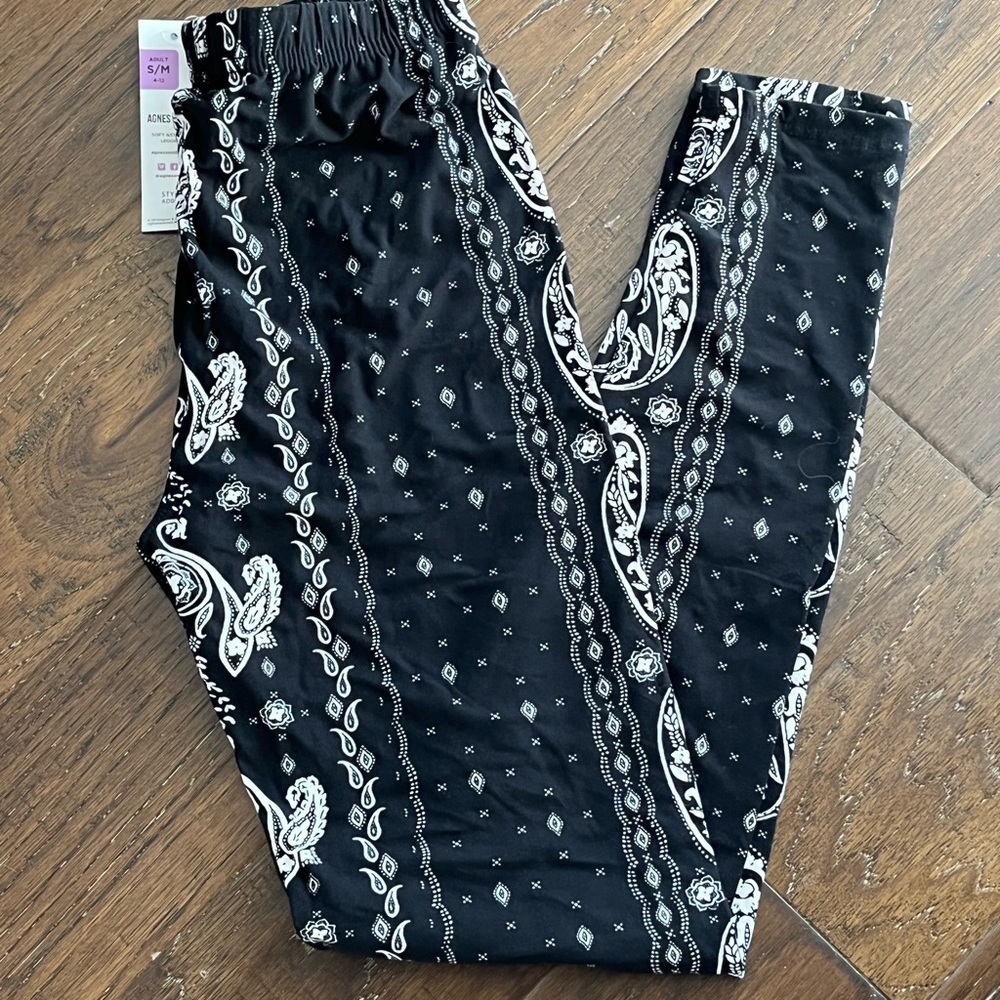 Womens Agnes and Dora Leggings